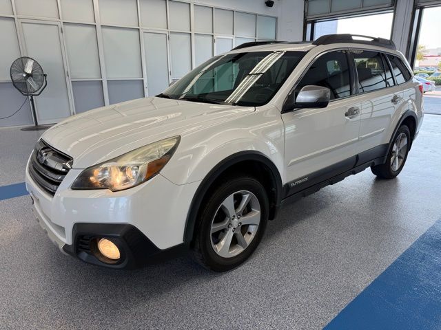 Used 2014 Subaru Outback 2.5i Limited with VIN 4S4BRCPC3E3277324 for sale in Plano, TX