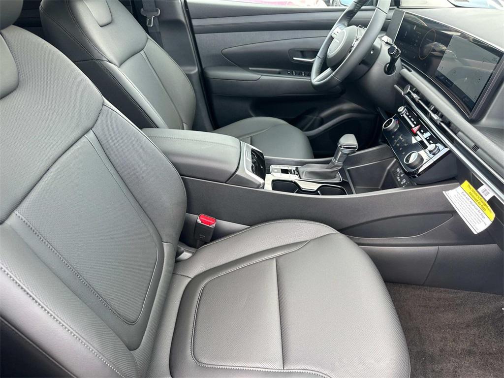 2025 Hyundai Tucson SEL Convenience photo 14