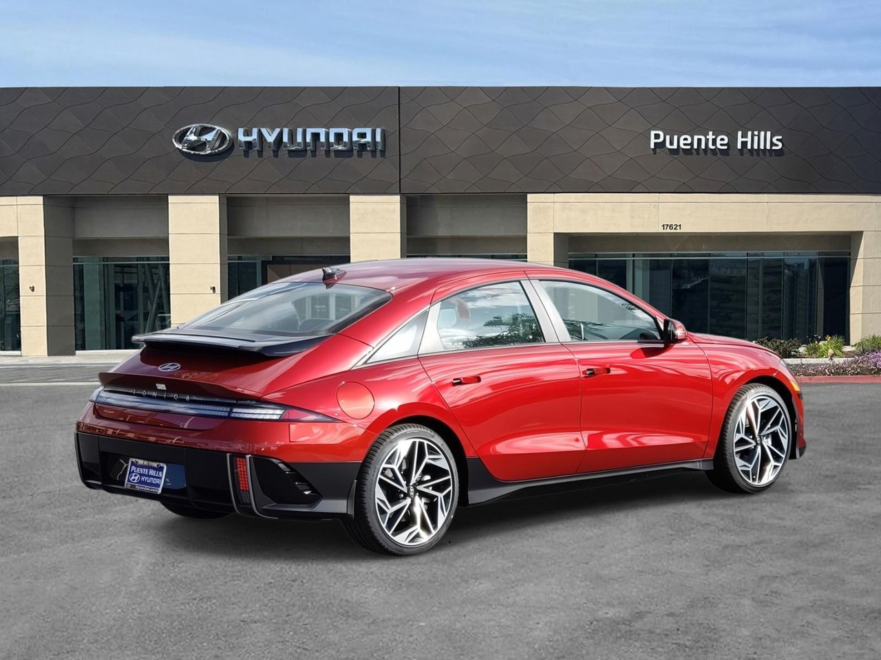 2025 Hyundai Ioniq 6 SEL photo 2