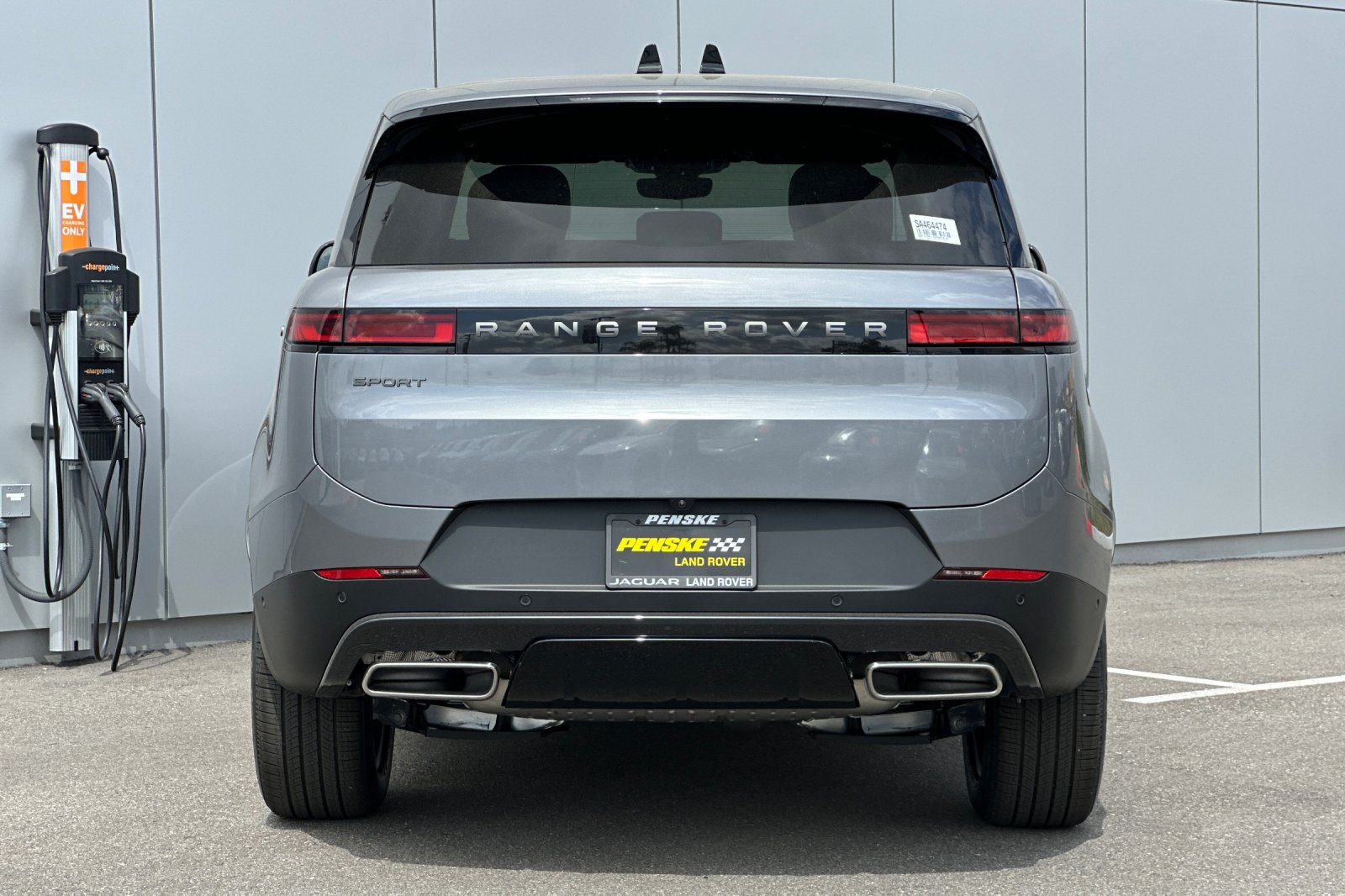 2025 Land Rover Range Rover Sport P360 S photo 4