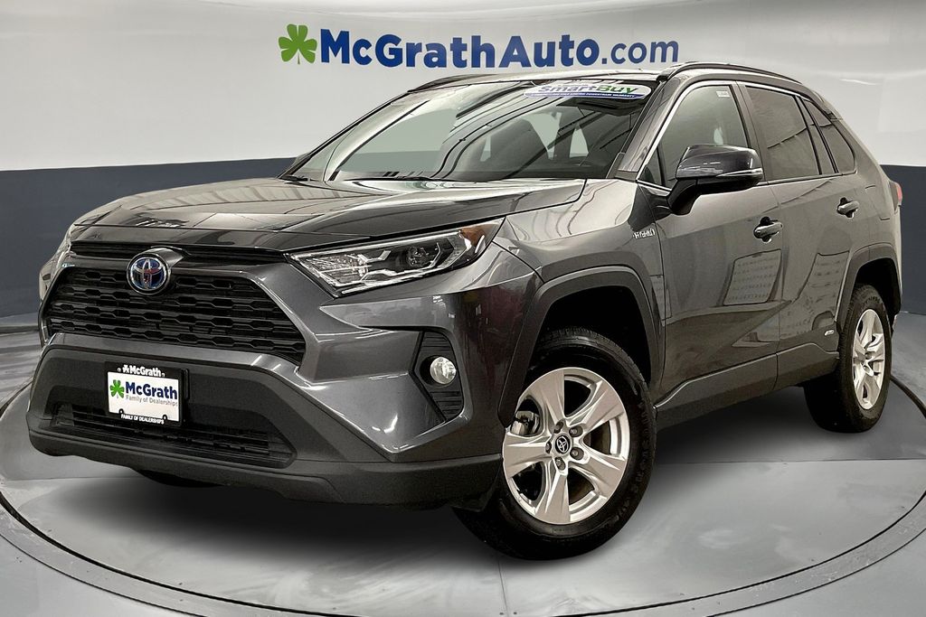2021 Toyota RAV4 Hybrid XLE photo 2