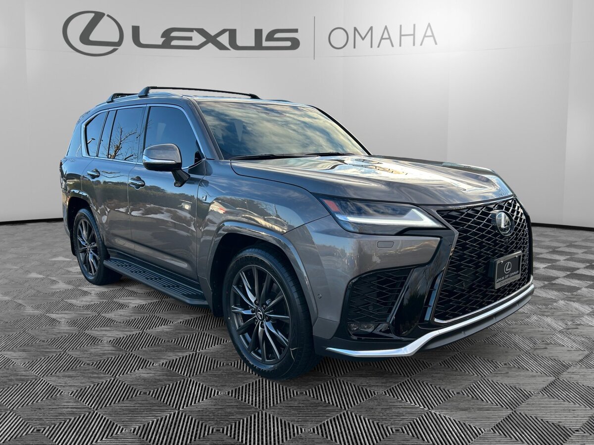 2025 Lexus LX F-Sport's photo