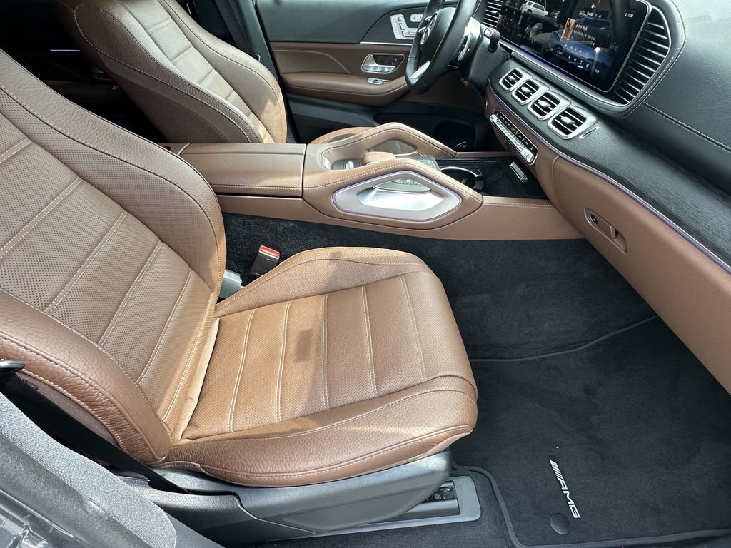 2025 Mercedes Benz GLS 450 4MATIC photo 15