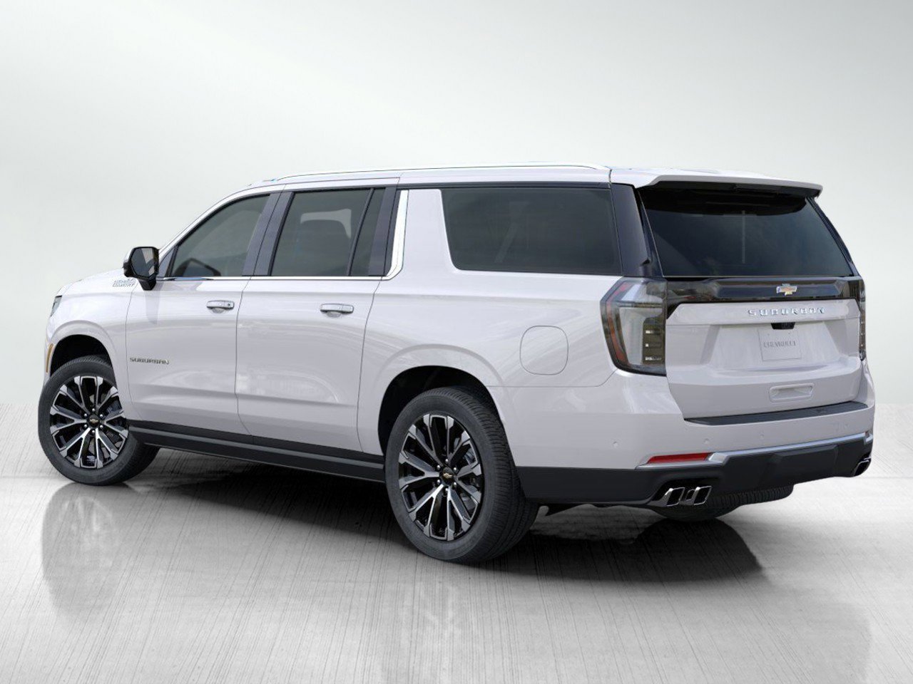 2025 Chevrolet Suburban High Country photo 3