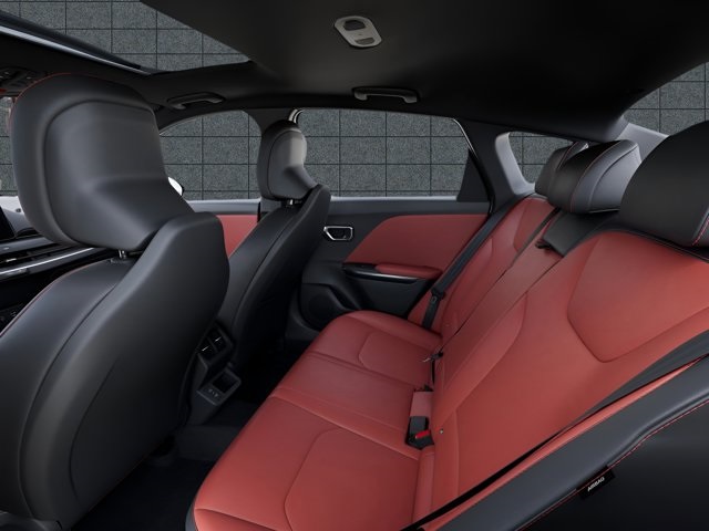 2025 Kia K4 GT-Line Turbo photo 17