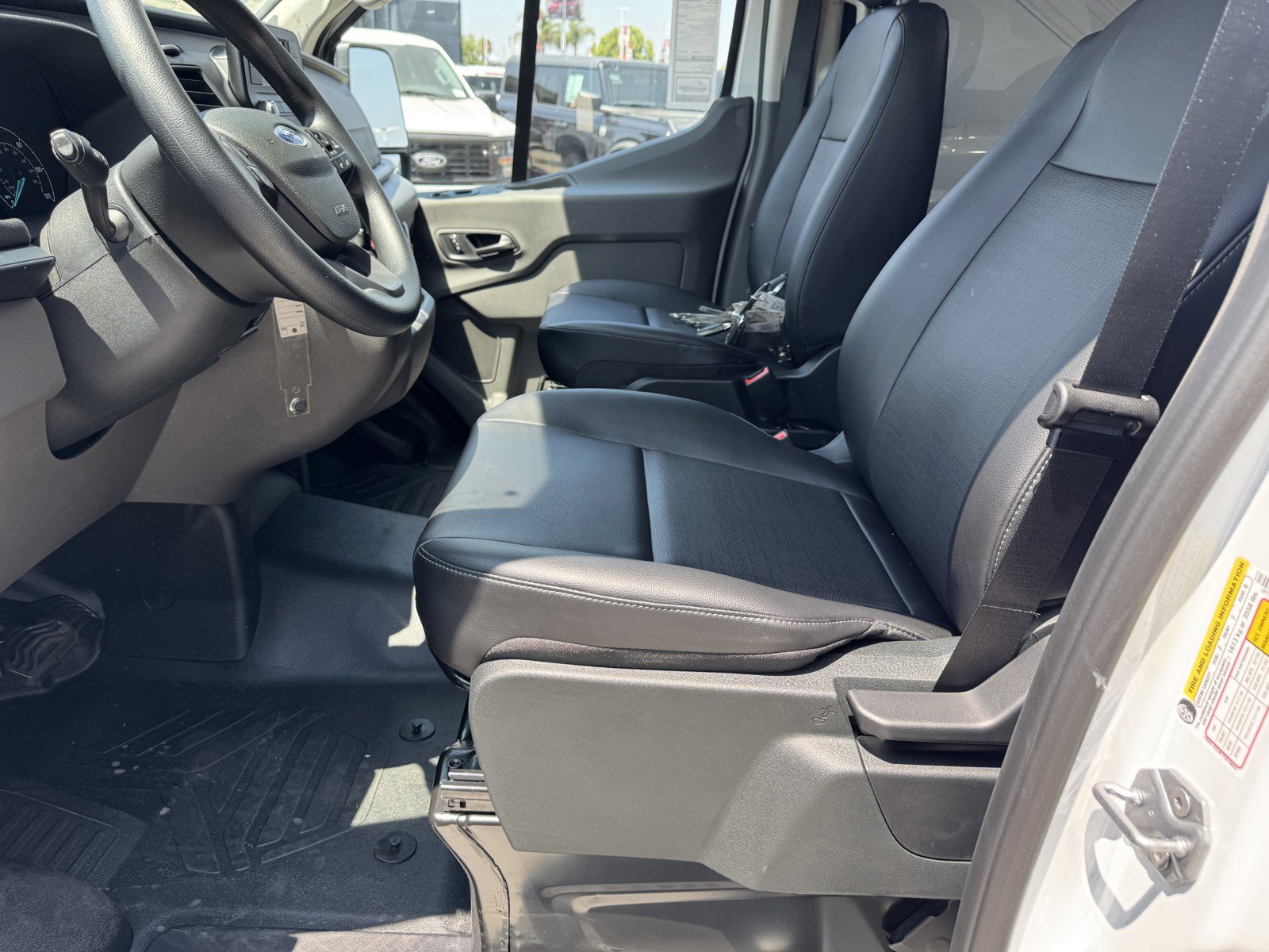2025 Ford Transit photo 9
