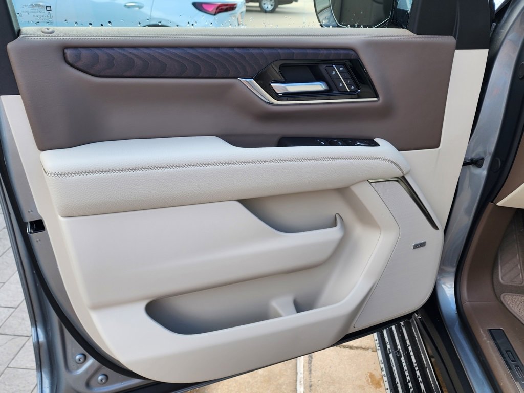 2026 Gmc Yukon Denali photo 12