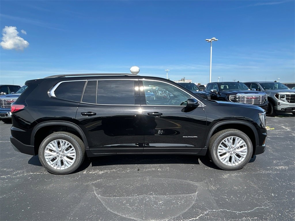 2026 GMC ACADIA - Image 8