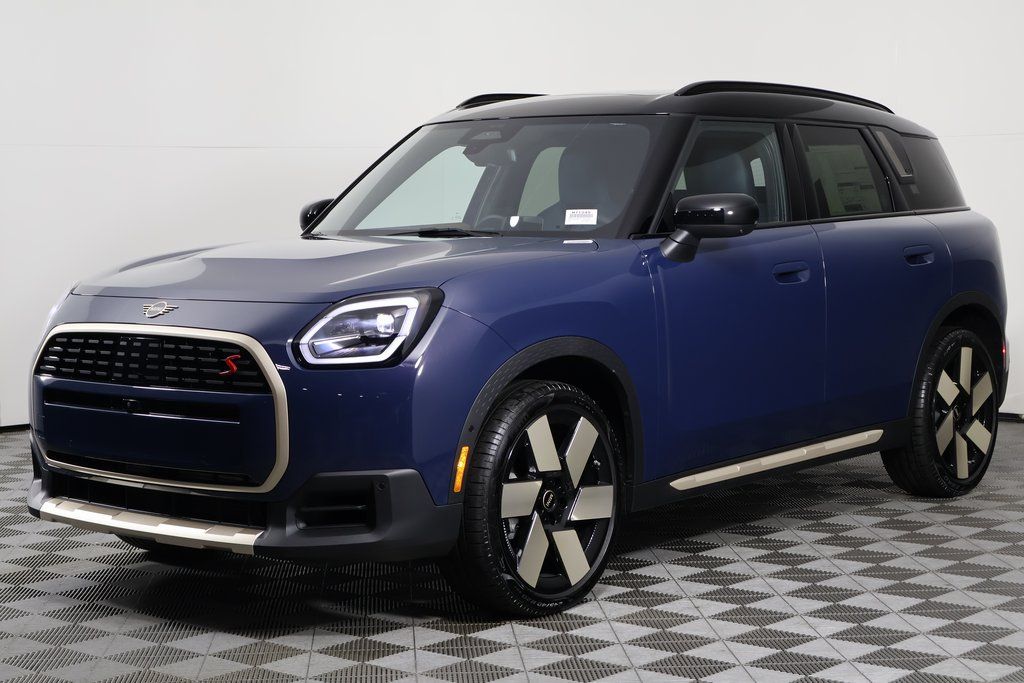 2026 MINI Countryman S's photo