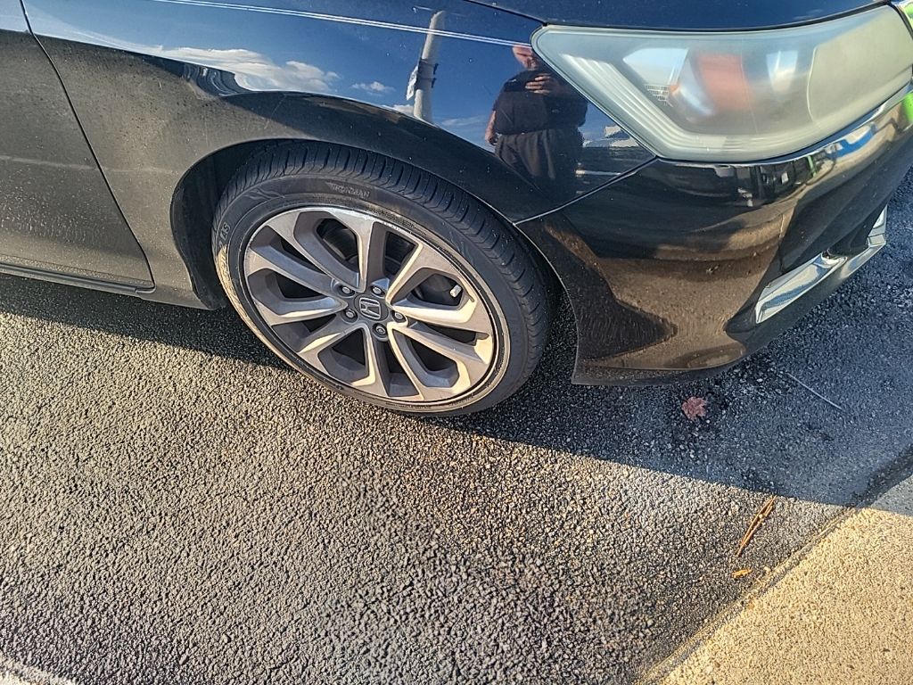 2015 Honda Accord Sport photo 4