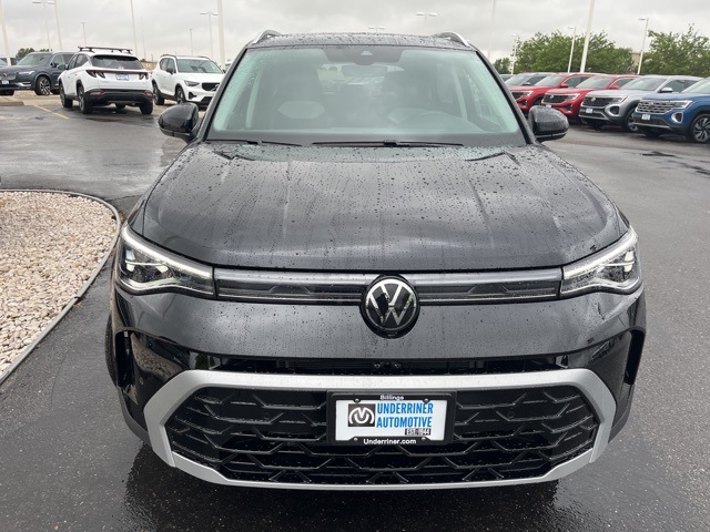 2025 Volkswagen Taos SEL photo 8