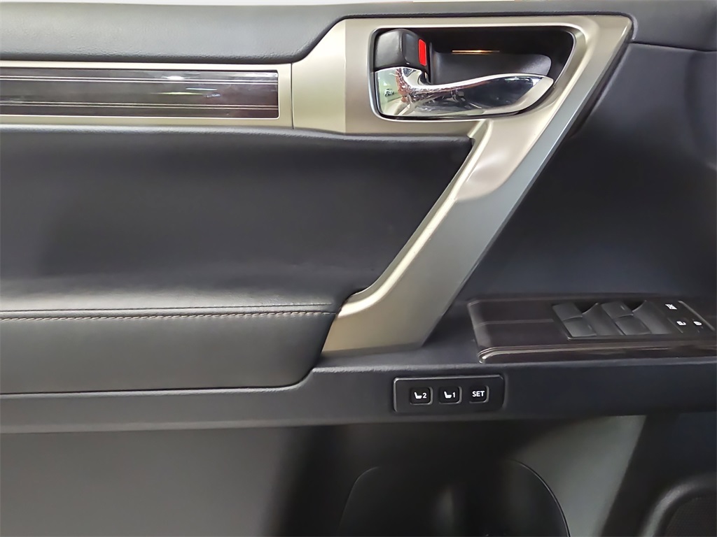 2021 Lexus GX 460 photo 20