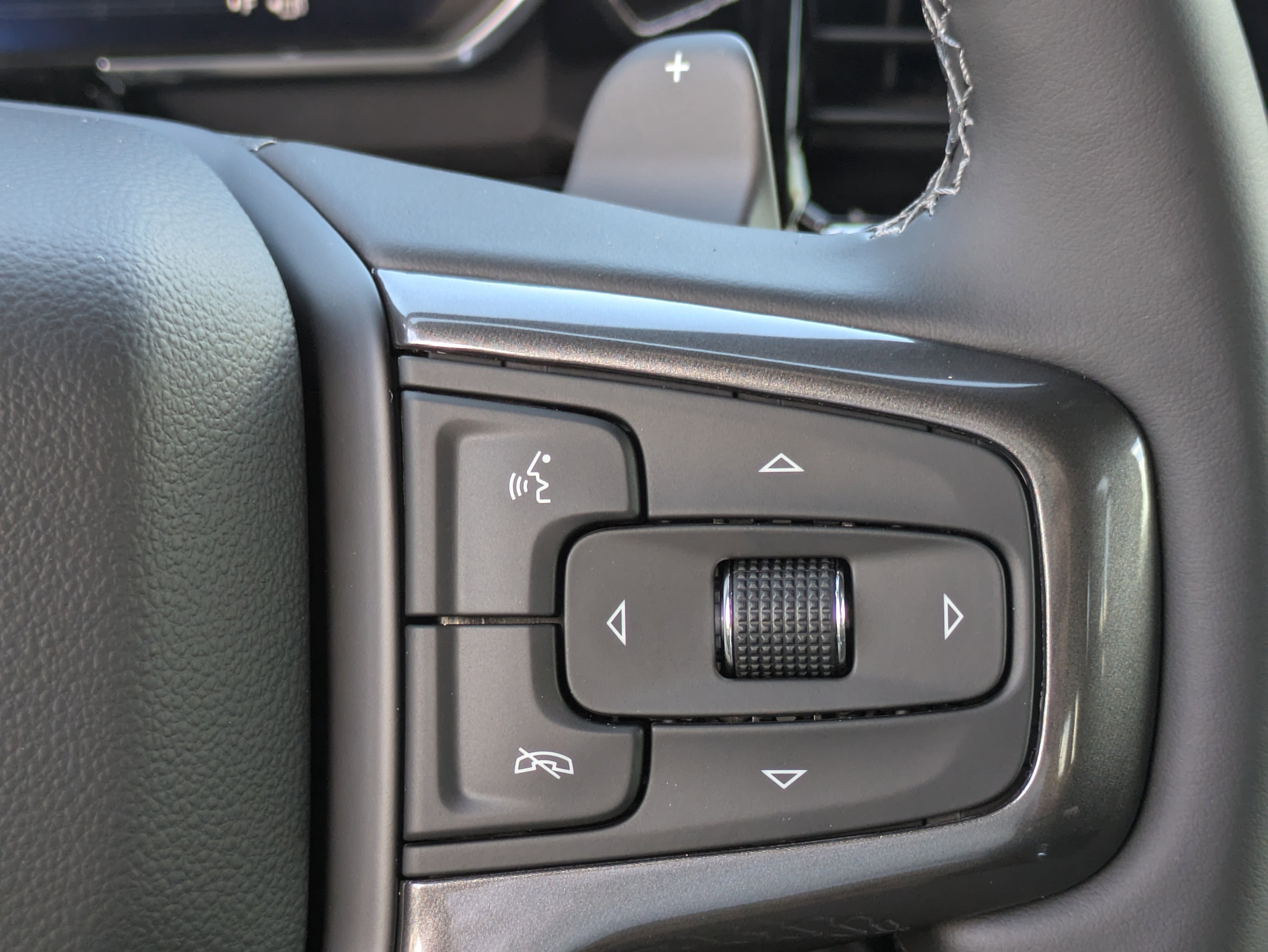 2026 Chevrolet Silverado 1500 High Country photo 4