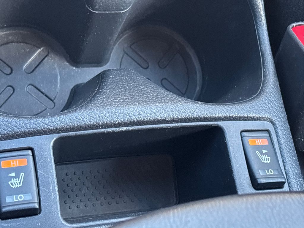 2016 Nissan Rogue SV photo 29