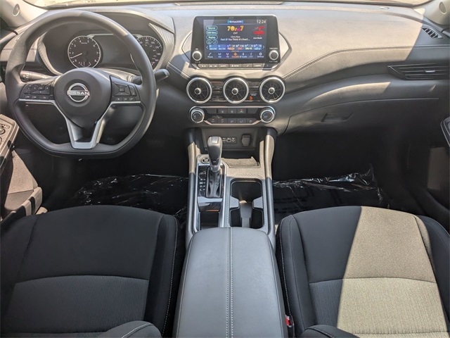 2025 Nissan Sentra SV photo 21