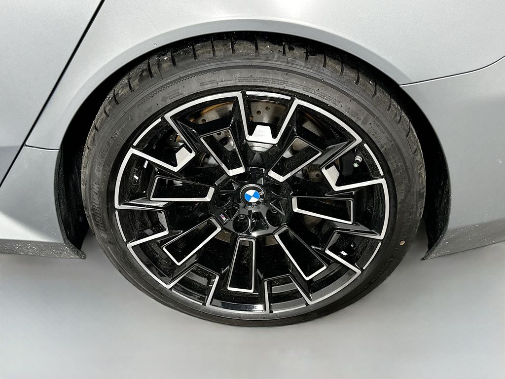 2026 Bmw M5 5 photo 21