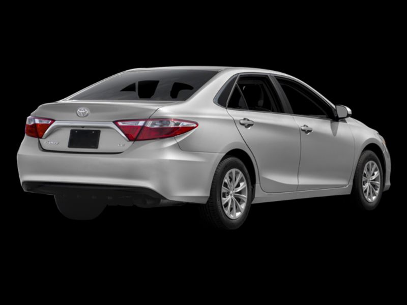 Used 2016 Toyota Camry XLE with VIN 4T1BK1FK8GU570652 for sale in Indiana, PA