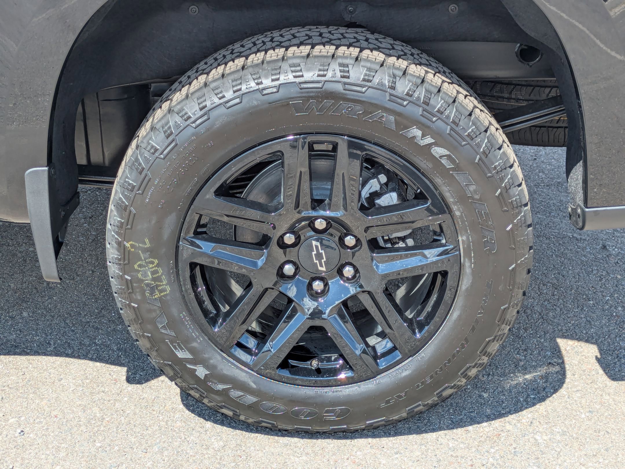 2026 Chevrolet Silverado Custom photo 9