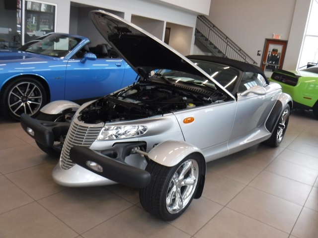2000 Plymouth Prowler Base photo 23