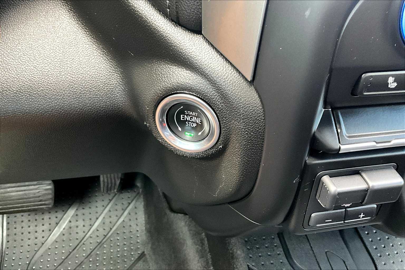 2020 Chevrolet Silverado 1500 LT photo 32