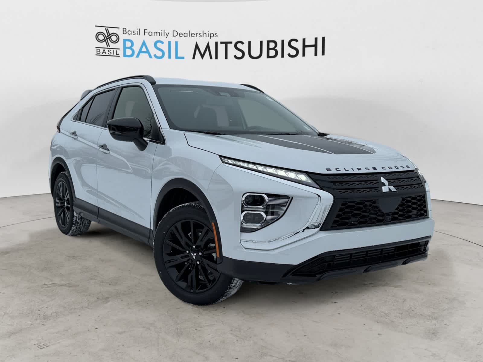 2026 Mitsubishi Eclipse Cross Black Edition's photo