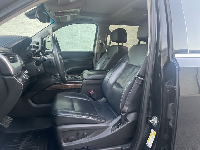2016 Chevrolet Tahoe LT photo 4