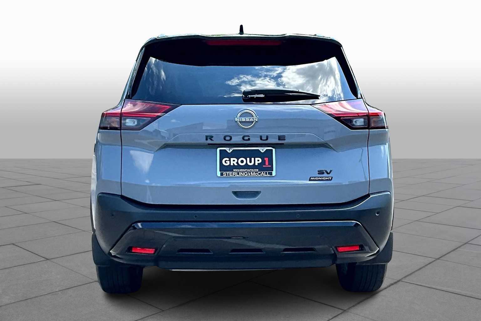 2023 Nissan Rogue SV photo 4
