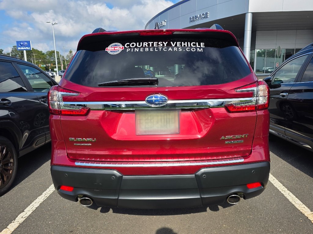 2025 Subaru Ascent Limited photo 3