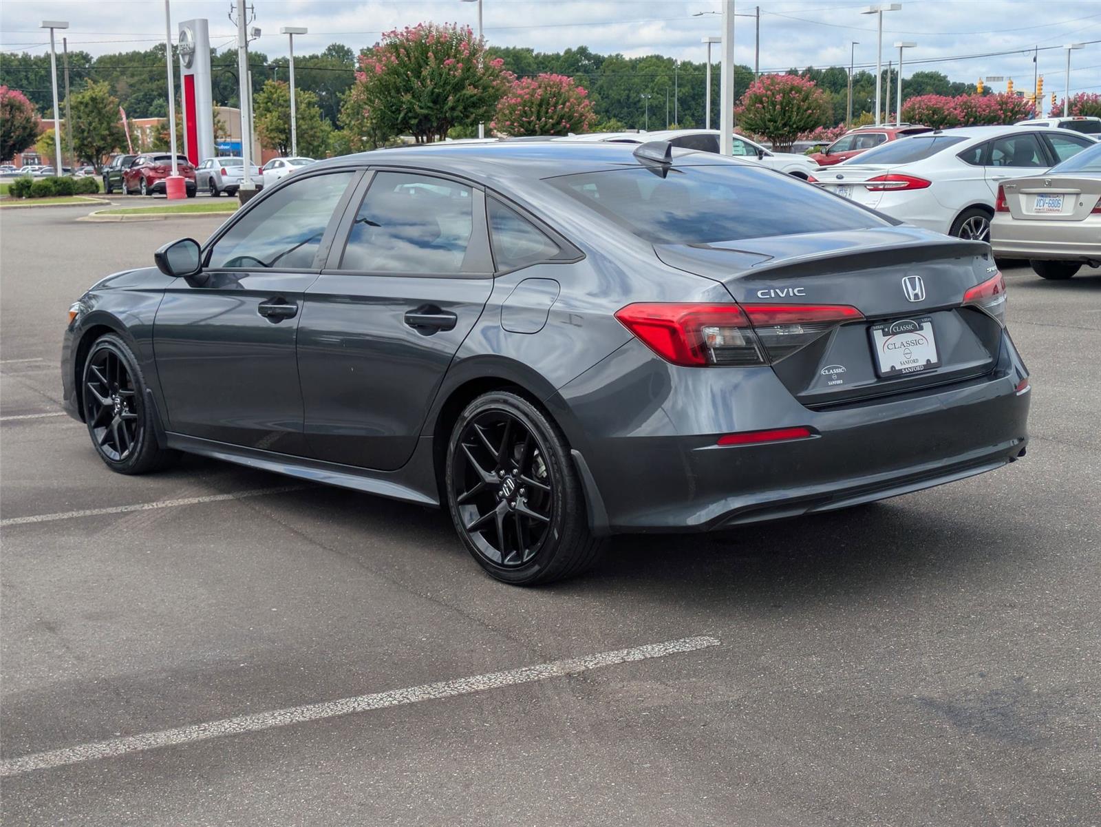2022 Honda Civic Sport photo 3