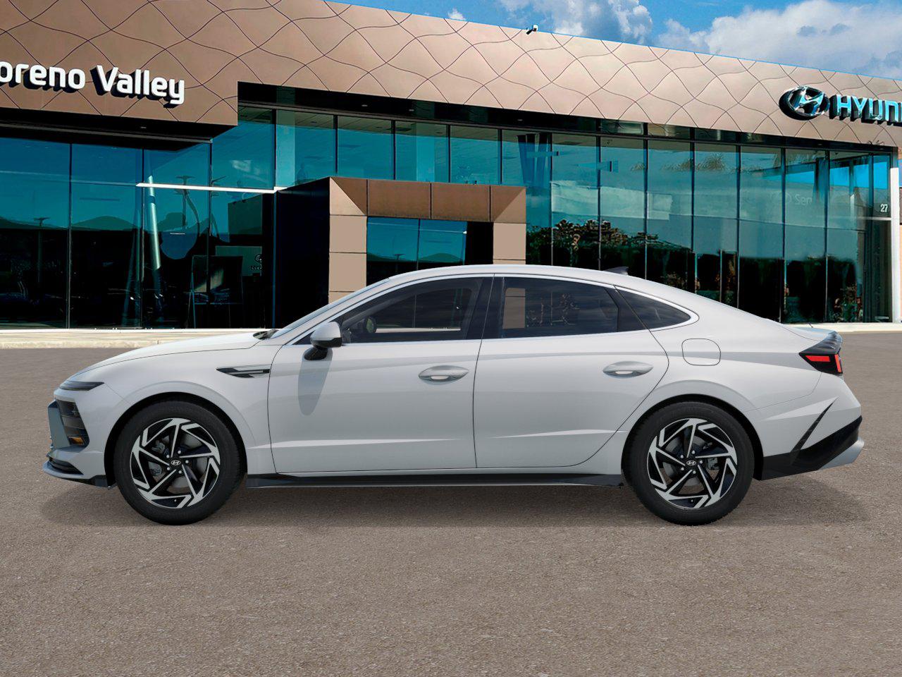 2026 Hyundai Sonata SEL Sport photo 2