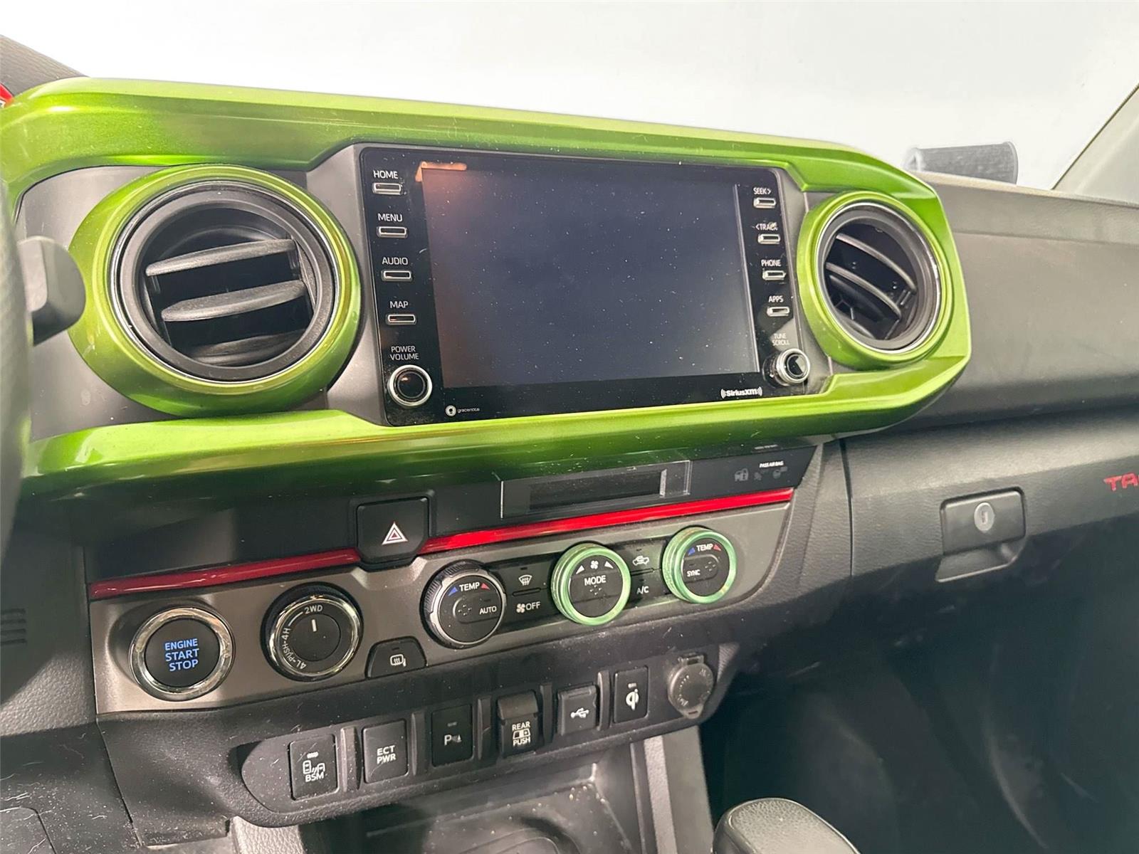 2021 Toyota Tacoma TRD photo 9