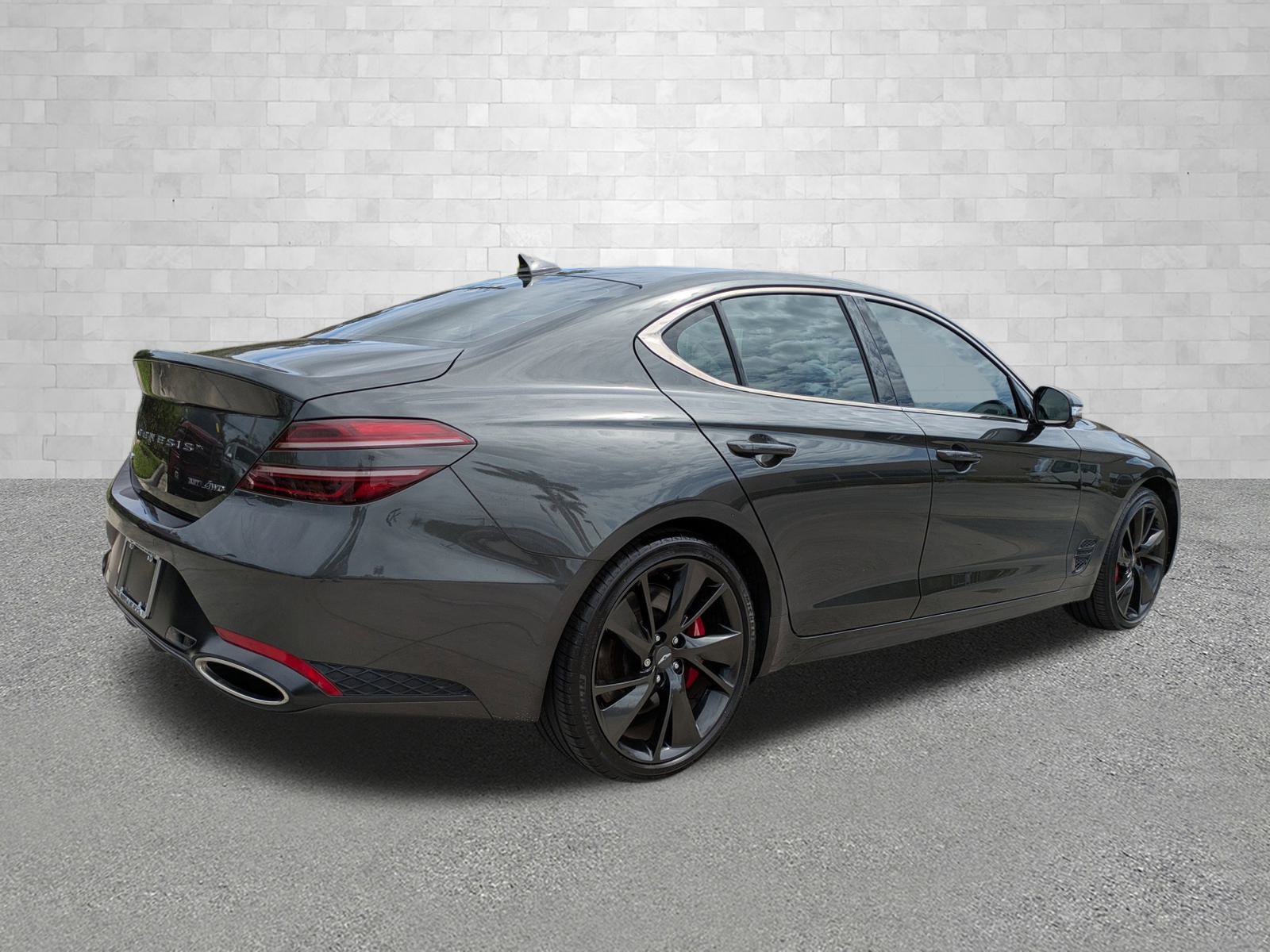 2022 Genesis G70 3.3T photo 2