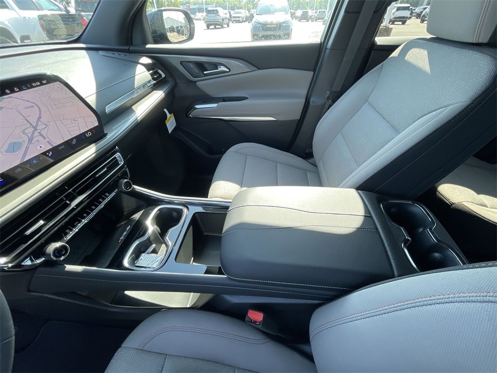 2026 Chevrolet Traverse photo 18