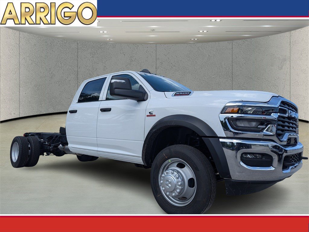2025 RAM Ram 5500 Chassis Cab Tradesman's photo