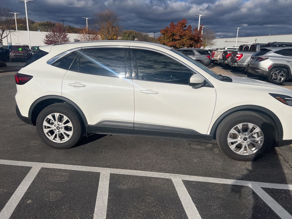 2023 Ford Escape Active photo 4