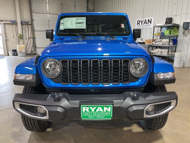 2025 Jeep Gladiator Sport S photo 4