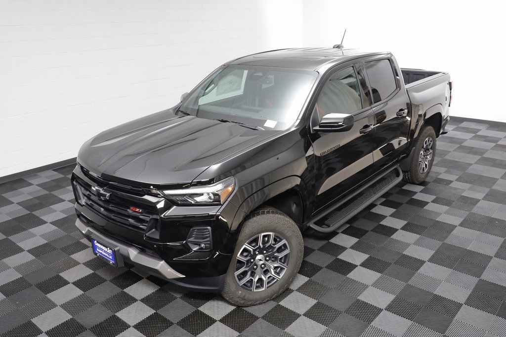 2026 Chevrolet Colorado Z71 photo 2