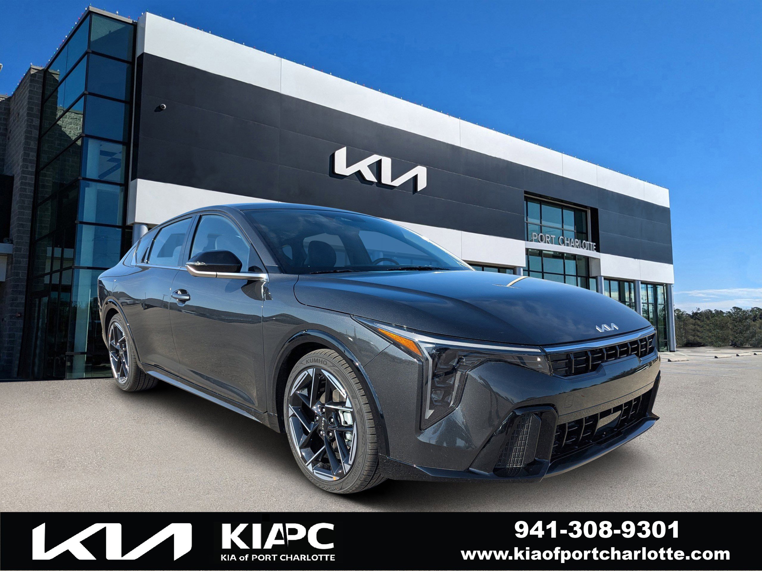 2025 Kia K4 GT-Line's photo