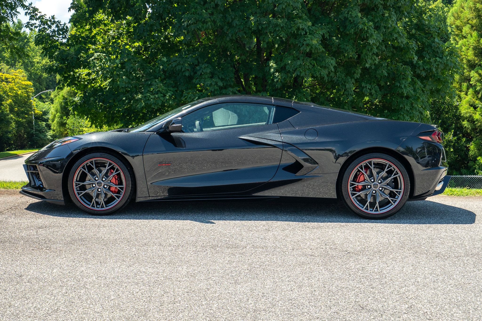 2023 Chevrolet Corvette 3LT photo 2