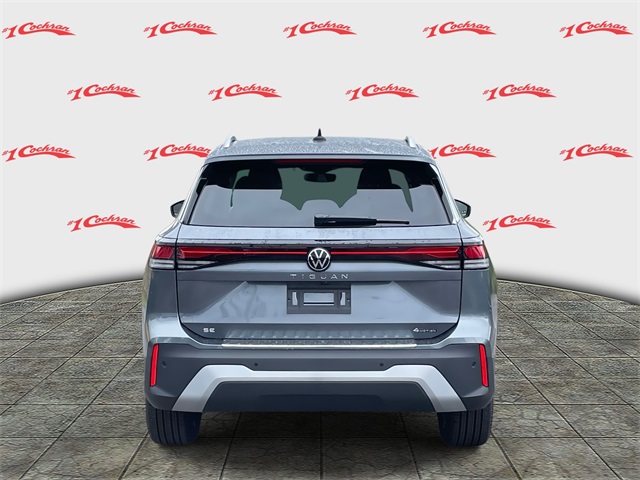 2025 Volkswagen Tiguan SE photo 3