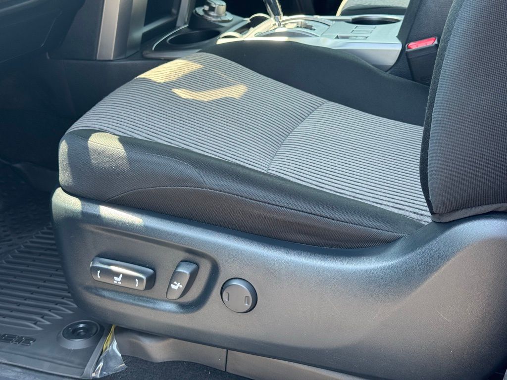2024 Toyota 4Runner SR5 photo 18