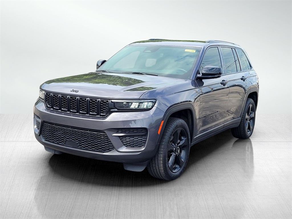 2022 Jeep Grand Cherokee Altitude photo 7