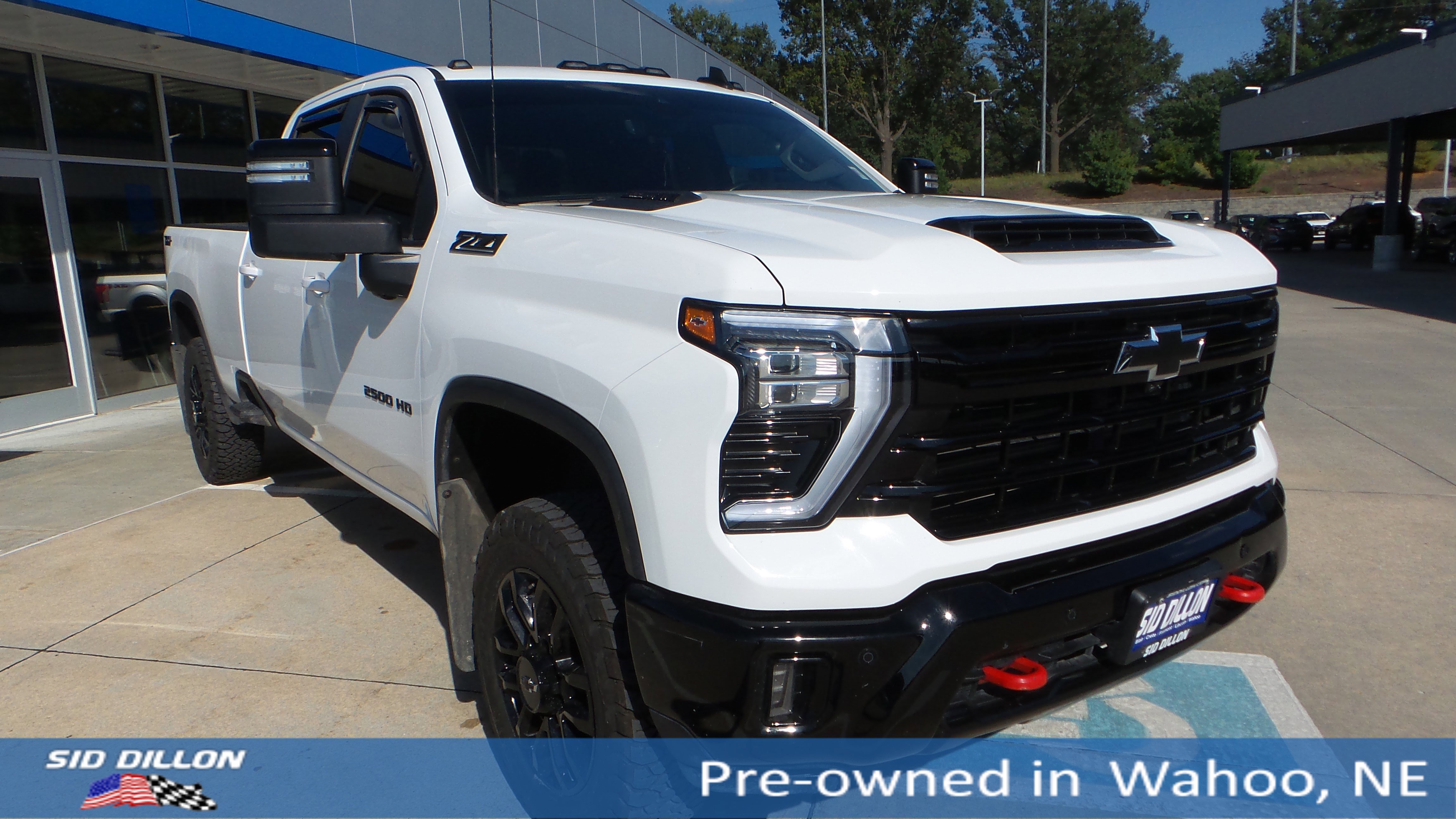 2025 Chevrolet Silverado 2500HD LT photo 6
