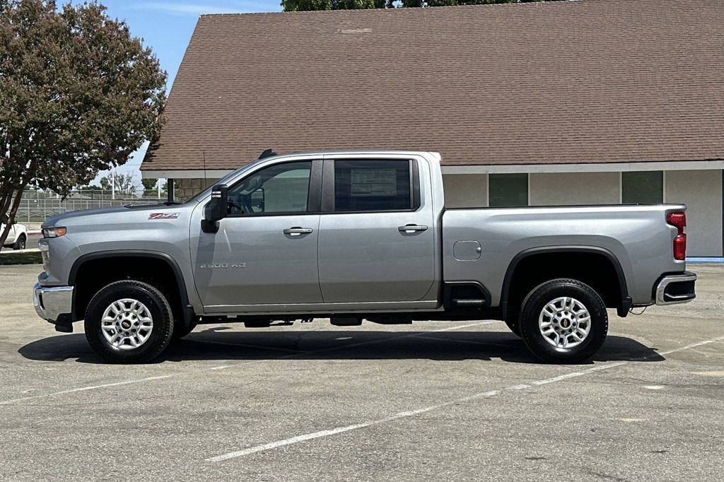 2025 Chevrolet Silverado 2500HD LT photo 6