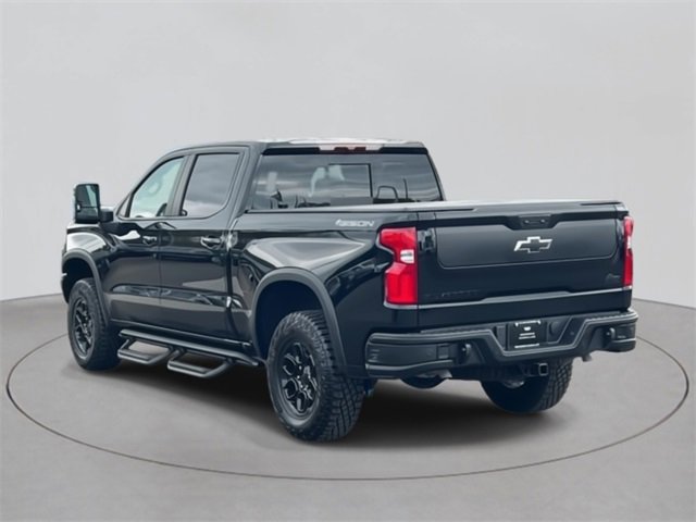 2024 Chevrolet Silverado 1500 ZR2 photo 3
