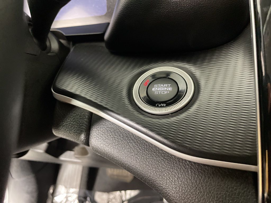 2023 Jeep Grand Cherokee Laredo photo 21