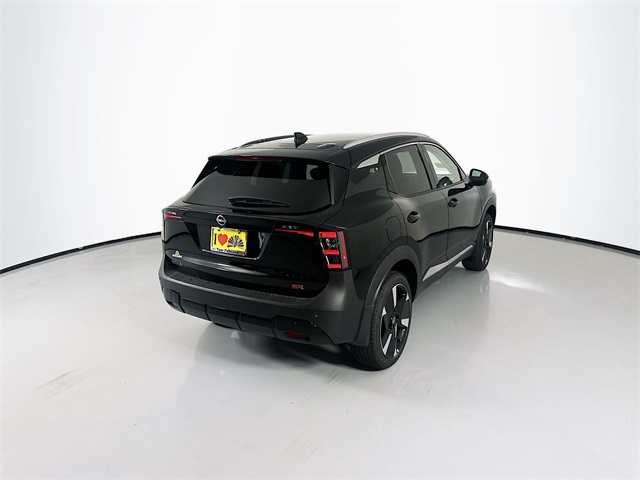 2025 Nissan Kicks SR photo 7