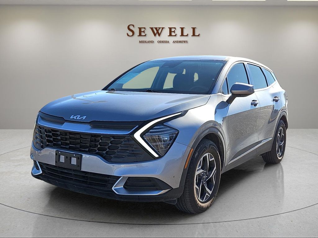 2025 Kia Sportage LX's photo