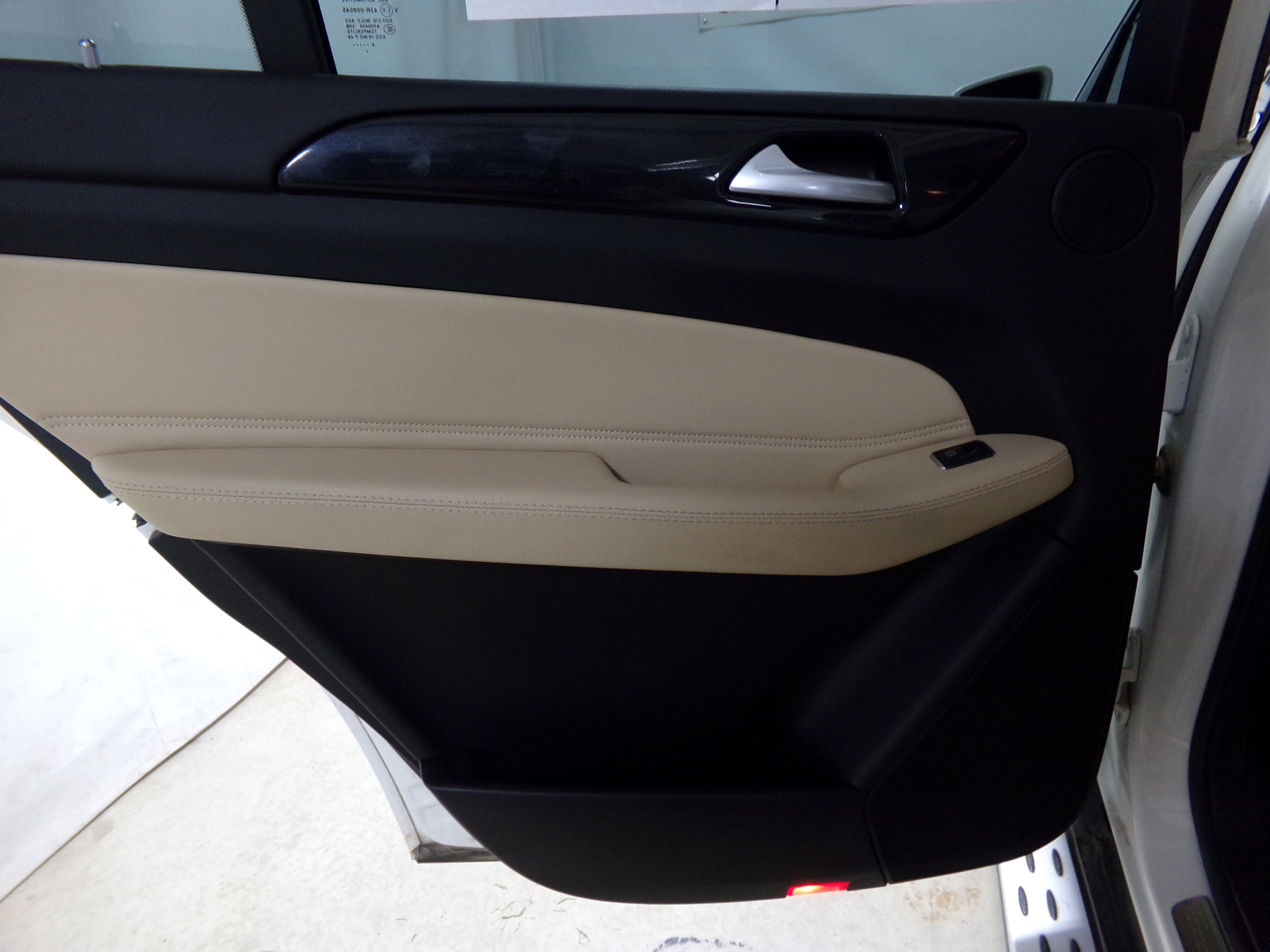 2019 Mercedes Benz GLS 450 photo 9