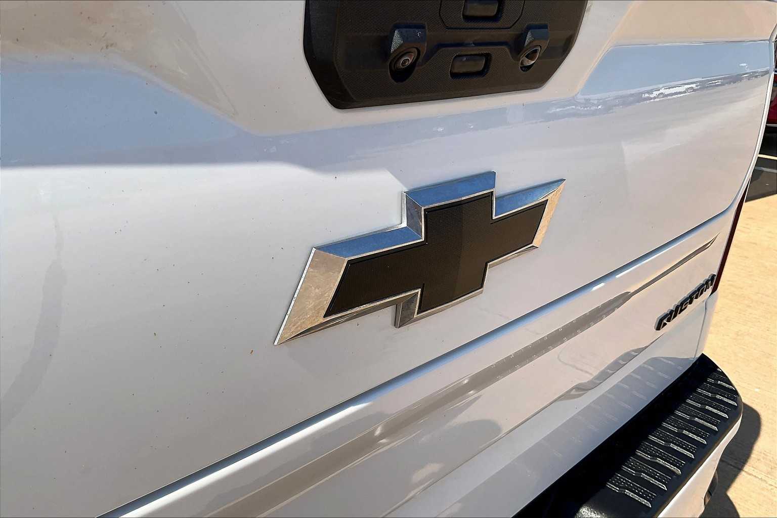 2024 Chevrolet Silverado 1500 Custom photo 27